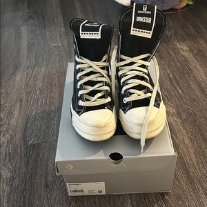 Converse DRKSTAR HI - Size 7